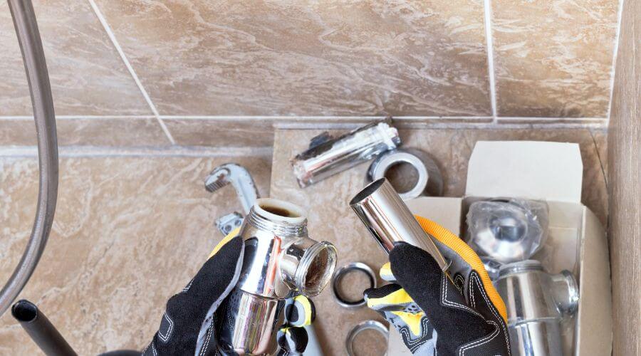 Professional gutter cleaning in Vail, IA